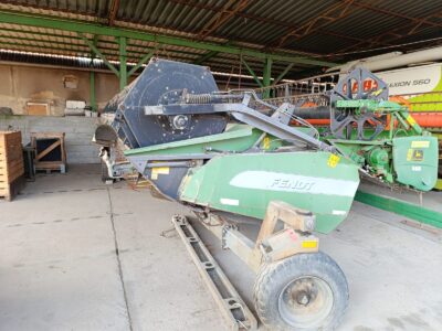 Kombajn zbożowy Fendt 8400 P