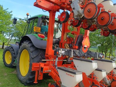 Siewnik do buraków, kukurydzy, słonecznika Kuhn Planter 2