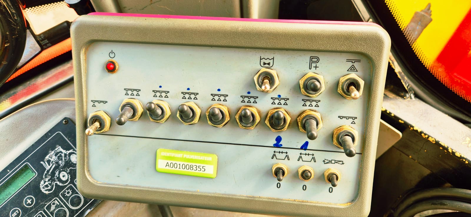 Opryskiwacz zawieszany Rau Kverneland D3
