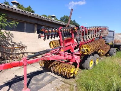 Wał uprawowy z włóką Vaderstadt Rexius 1020