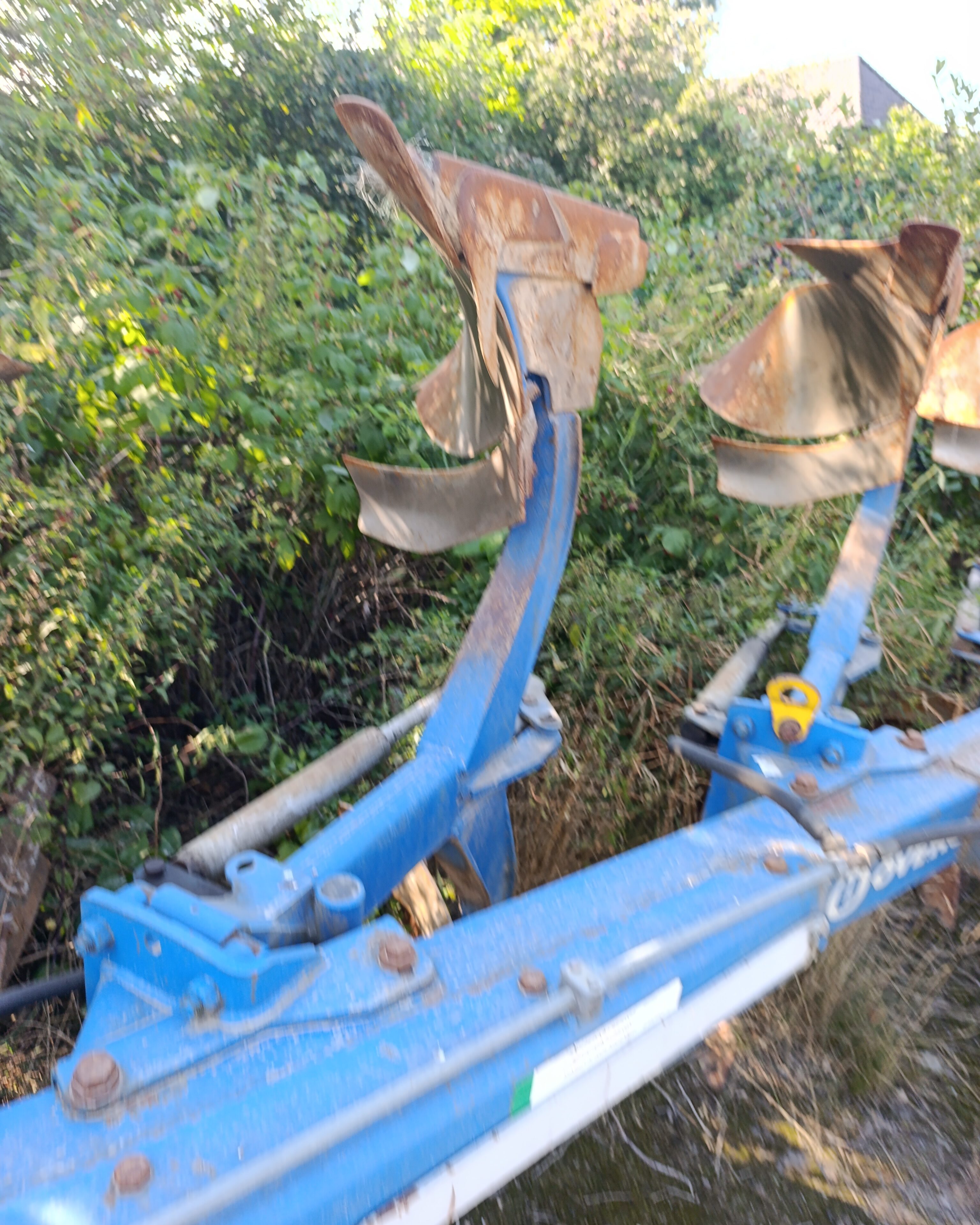 Pług obrotowy overum 5 skibowy