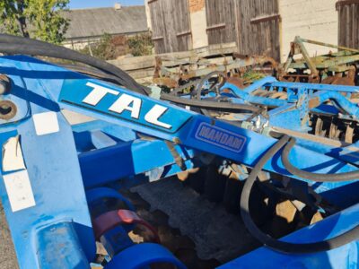 Brona talerzowa Mandam Tak. Szerokość robocza 5m