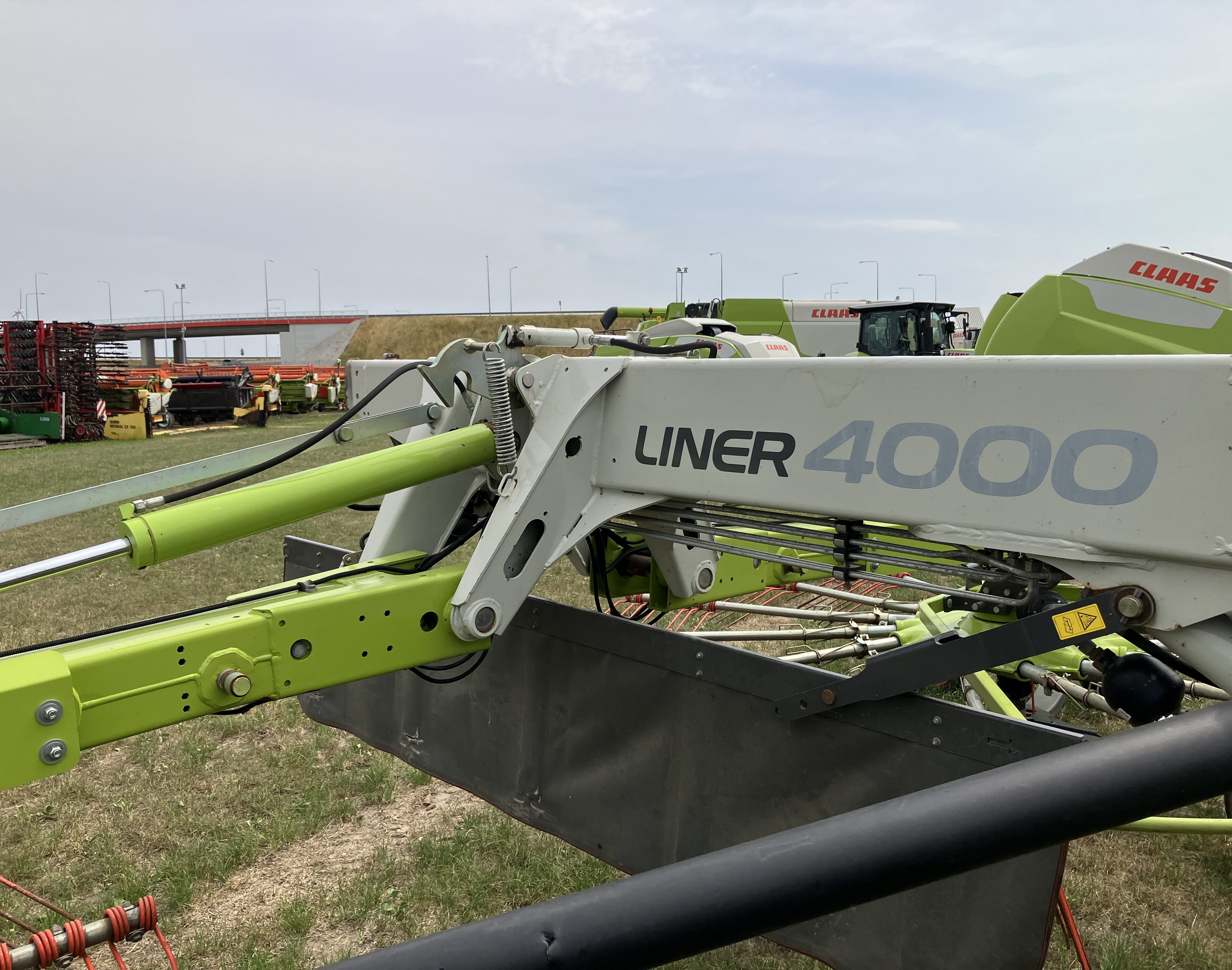 CLAAS LINER 4000 HHV HBR