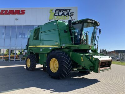 John Deere T670