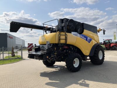 New Holland CR 9090