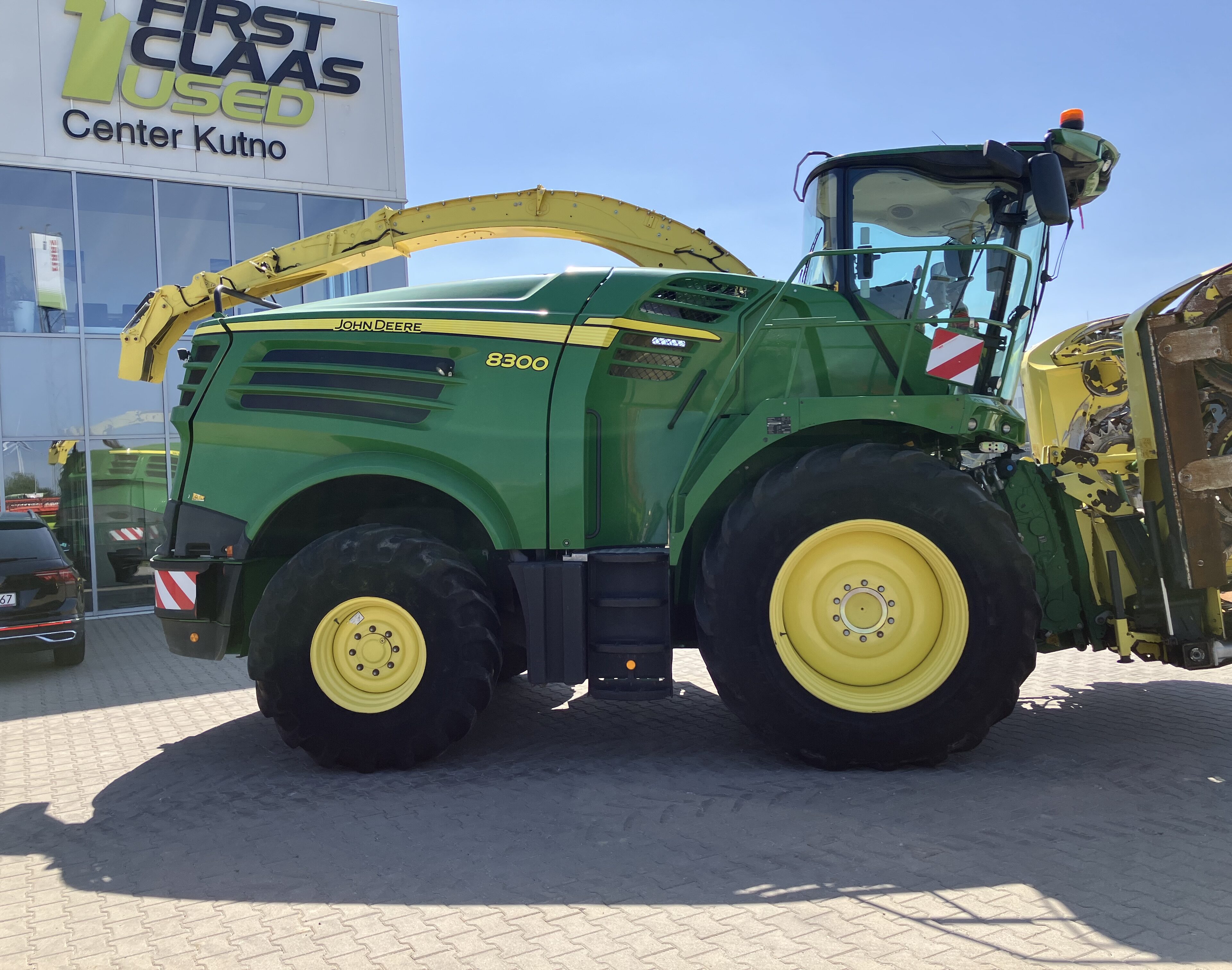 John Deere 8300