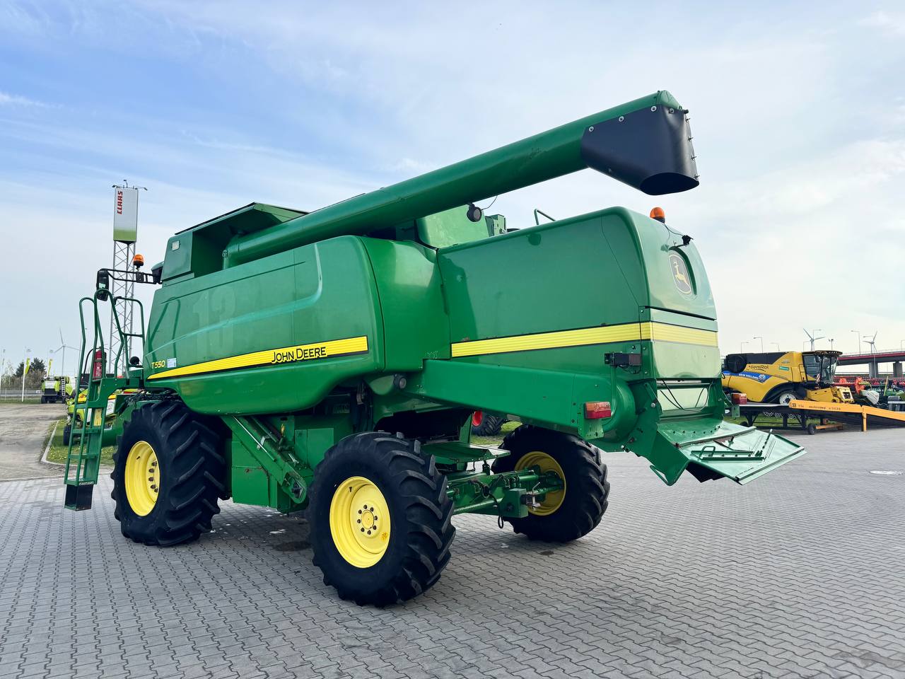 John Deere T 550
