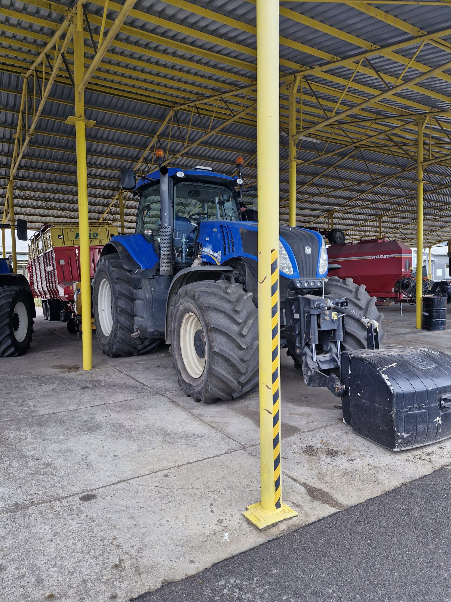 New Holland T 8.420