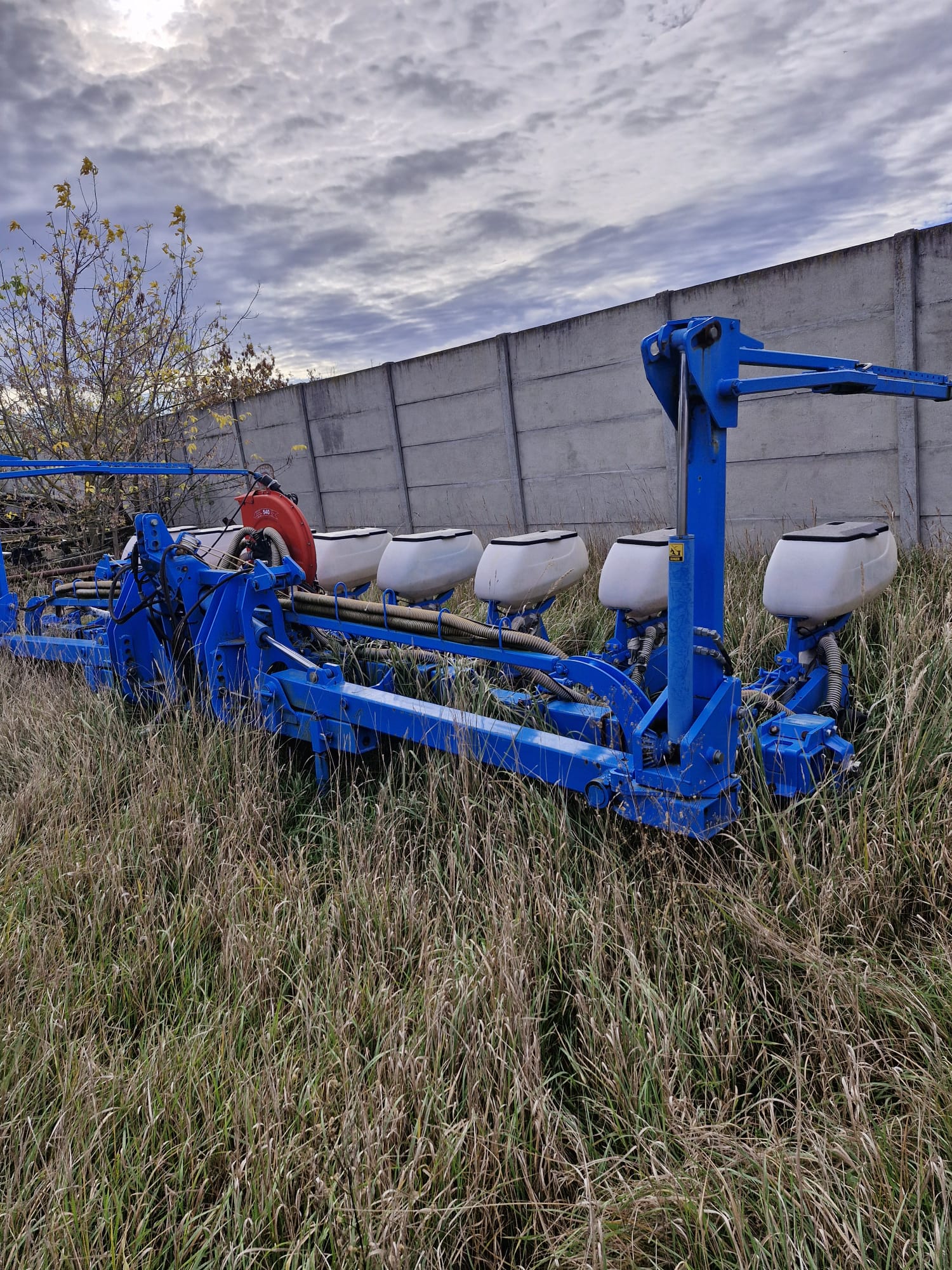 Siewnik do kukurydzy i słonecznika Monosem NCTB 12R