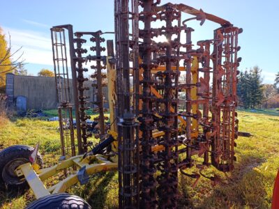 Kompaktor Bednar SO 6000 z włóka hydrauliczną