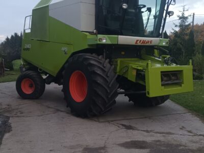 Claas Avero 240