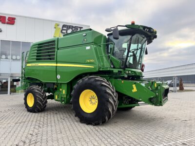 John Deere T 670