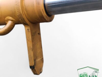 Siłownik Cylinder hydrauliczny ramienia 240929 Manitou MLT 741