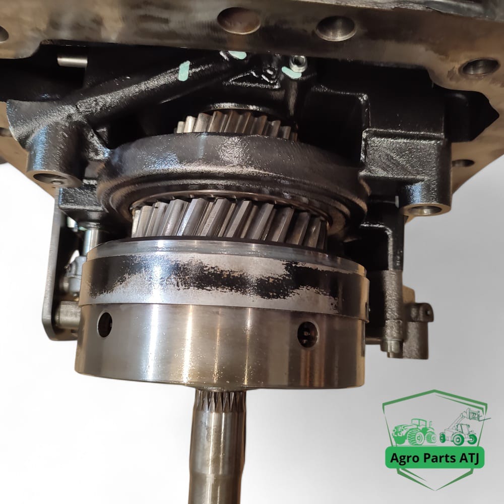 Skrzynia WOM CNH 87374253 47516463 Steyr 6195 CVT