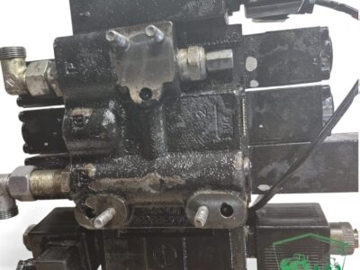 Rozdzielacz 200071943002 Bucher Weidemann 5625 CX80