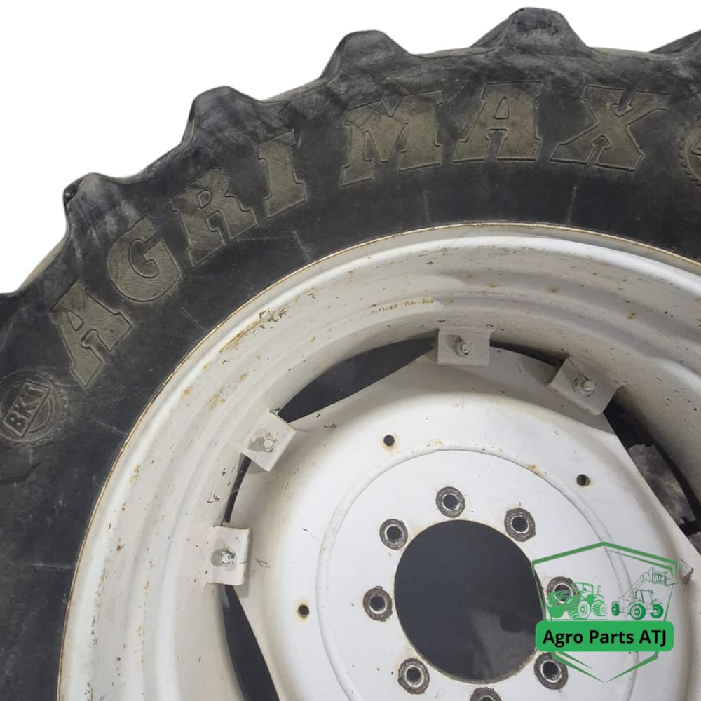 Koła 520x85 R38 BKT Felga DW18lx38 New Holland / Valtra