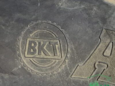 Koła 520x85 R38 BKT Felga DW18lx38 New Holland / Valtra