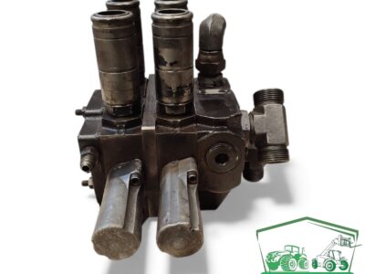 Rozdzielacz SB23 R917005614 0521610071 Deutz-Fahr Agrotron 6.15