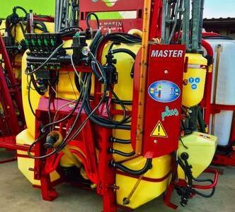 Opryskiwacz zawieszany Hardi Master