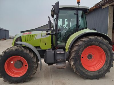Claas Arion 640 CIS